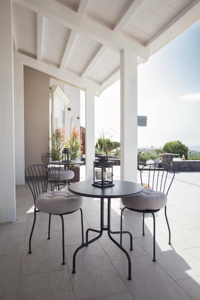 Maison Divaga Fleri Luaran gambar