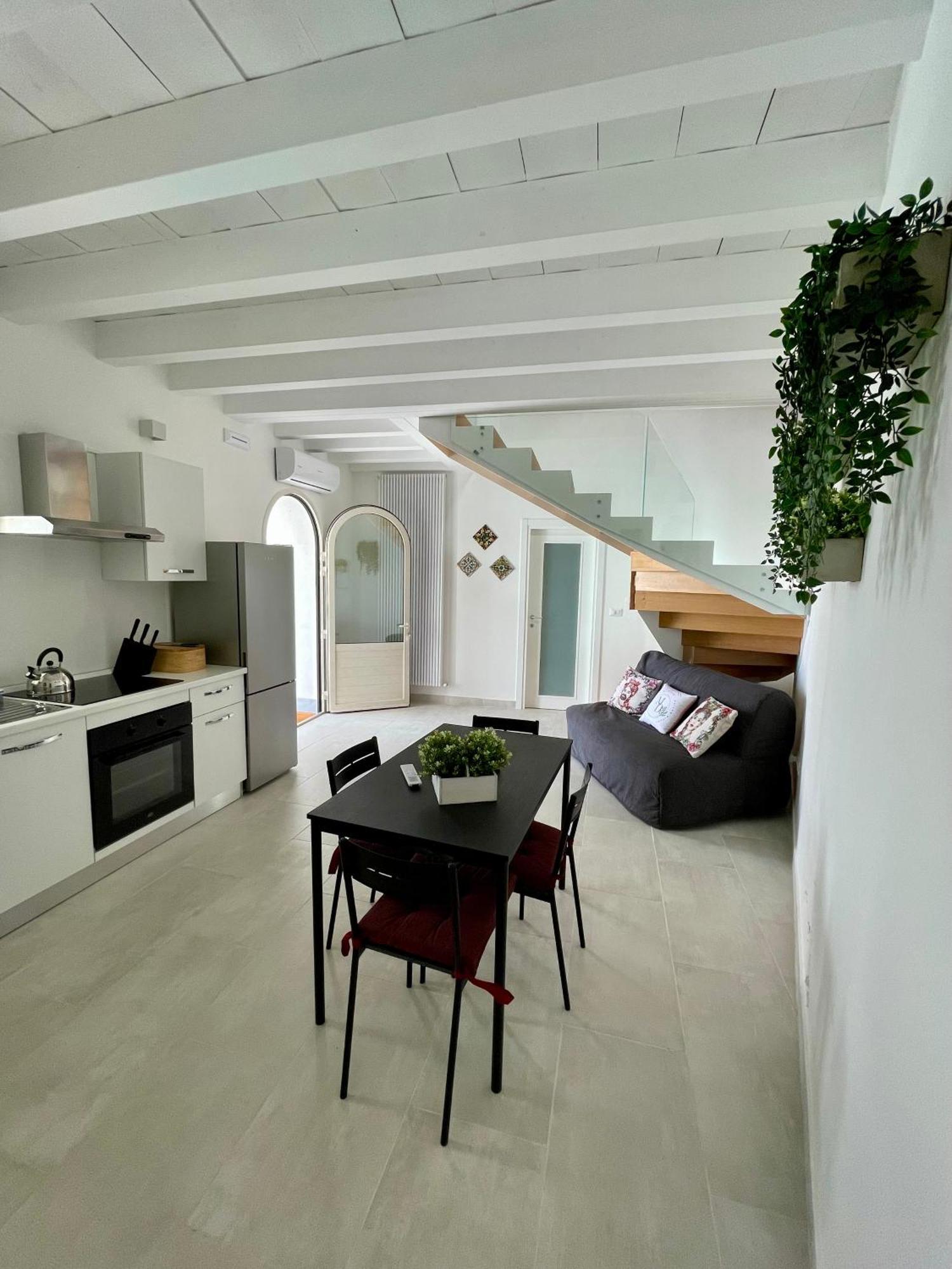 Maison Divaga Fleri Luaran gambar
