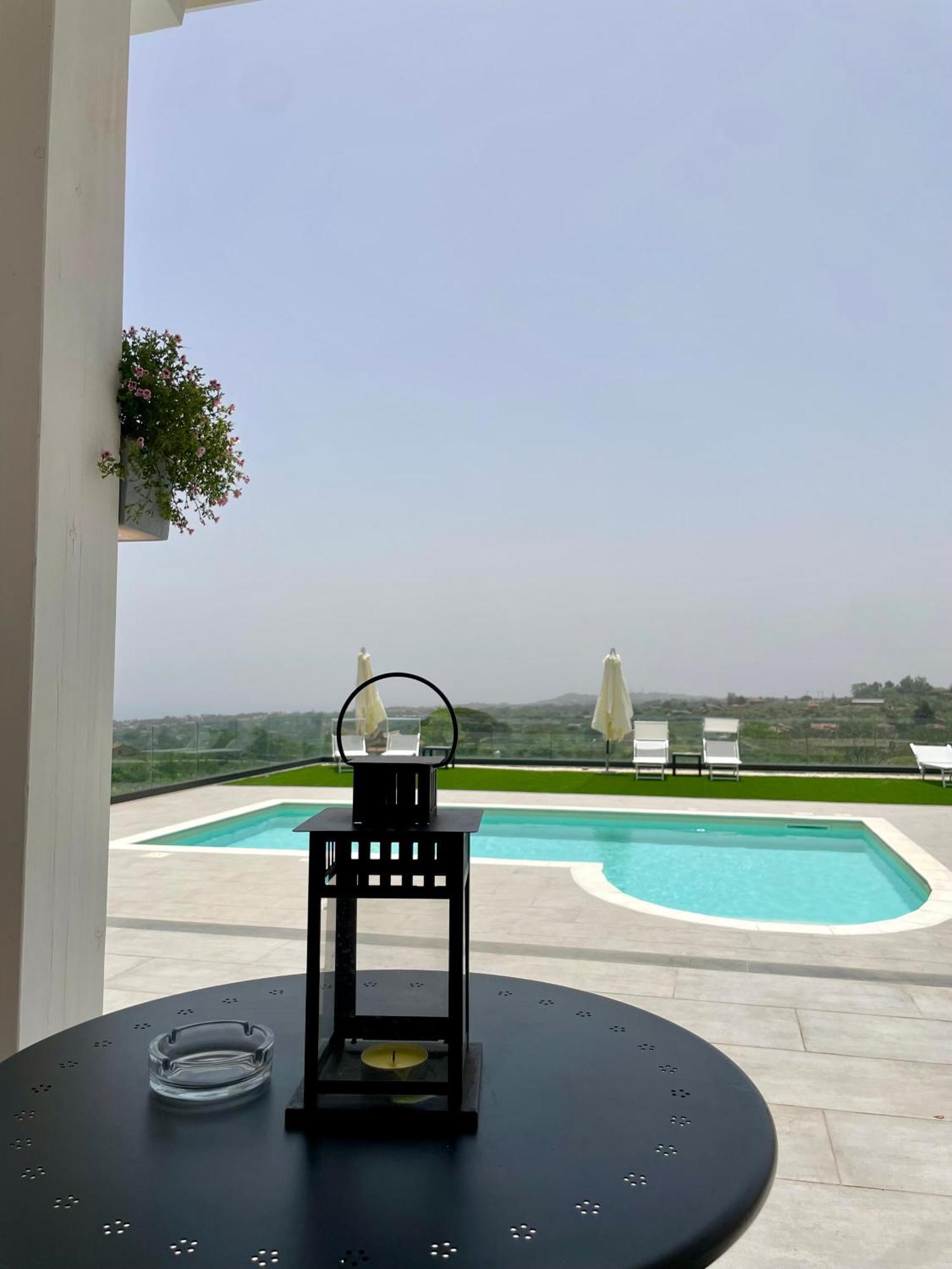 Maison Divaga Fleri Luaran gambar